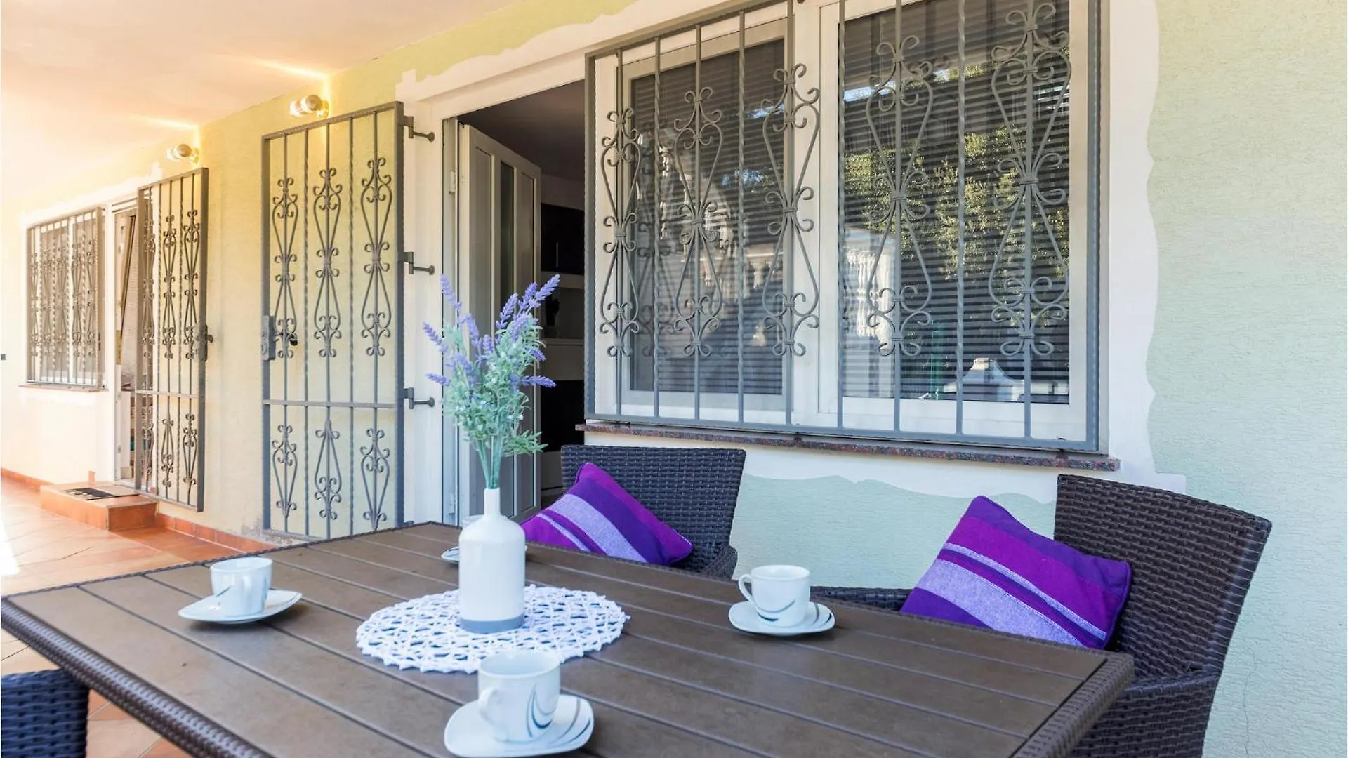Gorgeous Apartment In Pavicini With Kitchen